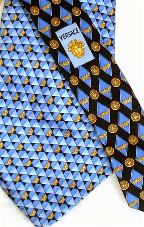 versace tie blue and hold